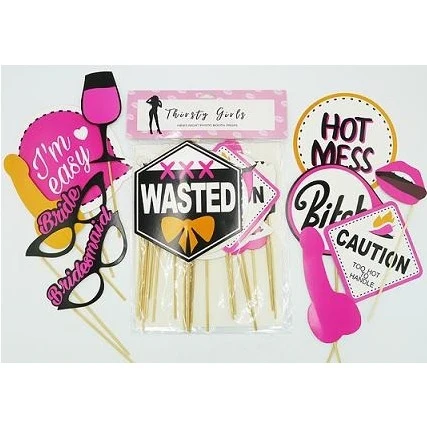 THIRSTY GIRLS - HEN’S NIGHT PHOTO BOOTH PROPS